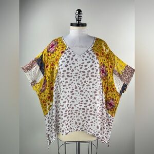💚 3535. Oversized Floral/Spotted Blouse